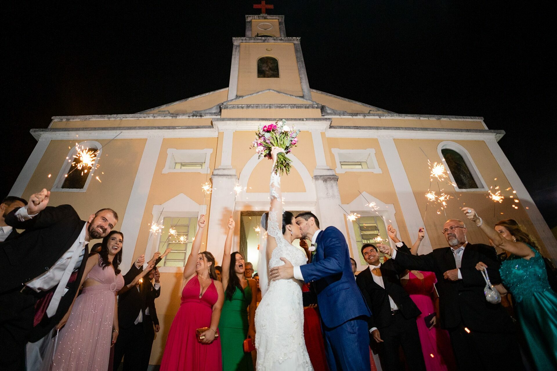 Casamento Elegante à Noite na Igreja São Pedro, Christiane & Diego