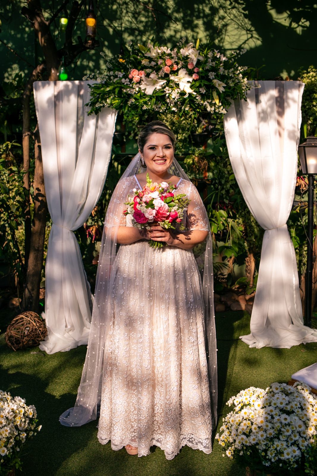 Foto Buquê de Flores para Noivas no Rio de Janeiro: 3 Tipos para Escolher o Seu Buquê Ideal Foto Buquê de Flores para Noivas no Rio de Janeiro: 3 Tipos para Escolher o Seu Buquê Ideal - Imagem 3